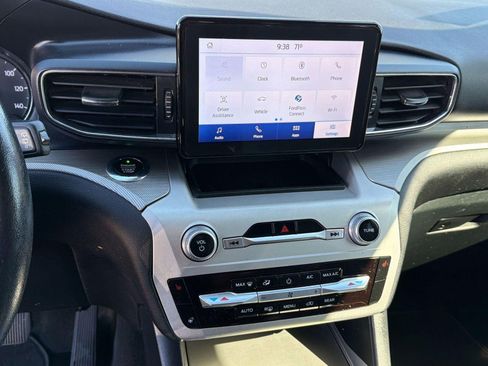 Used 2021 Ford Explorer XLT w/ Equipment Group 202A image 27