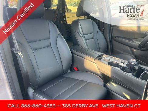 Certified 2025 Nissan Rogue SL image 14