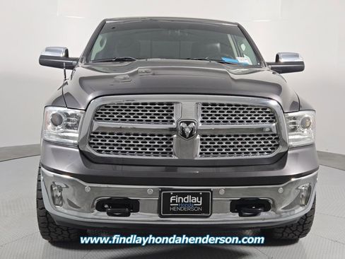 Used 2018 RAM 1500 Laramie w/ Convenience Group AWD/4WD image 8