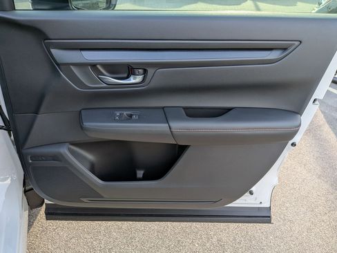 Used 2025 Honda CR-V Sport-L image 33