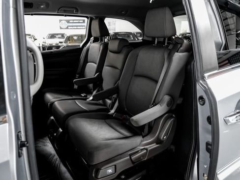 Used 2019 Honda Odyssey EX image 37