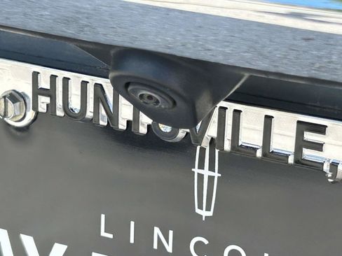 Certified 2023 Lincoln Corsair FWD w/ Equipment Group 101A image 5