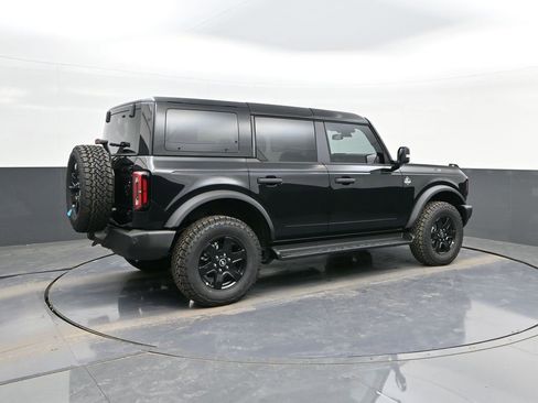New 2025 Ford Bronco Outer Banks image 13