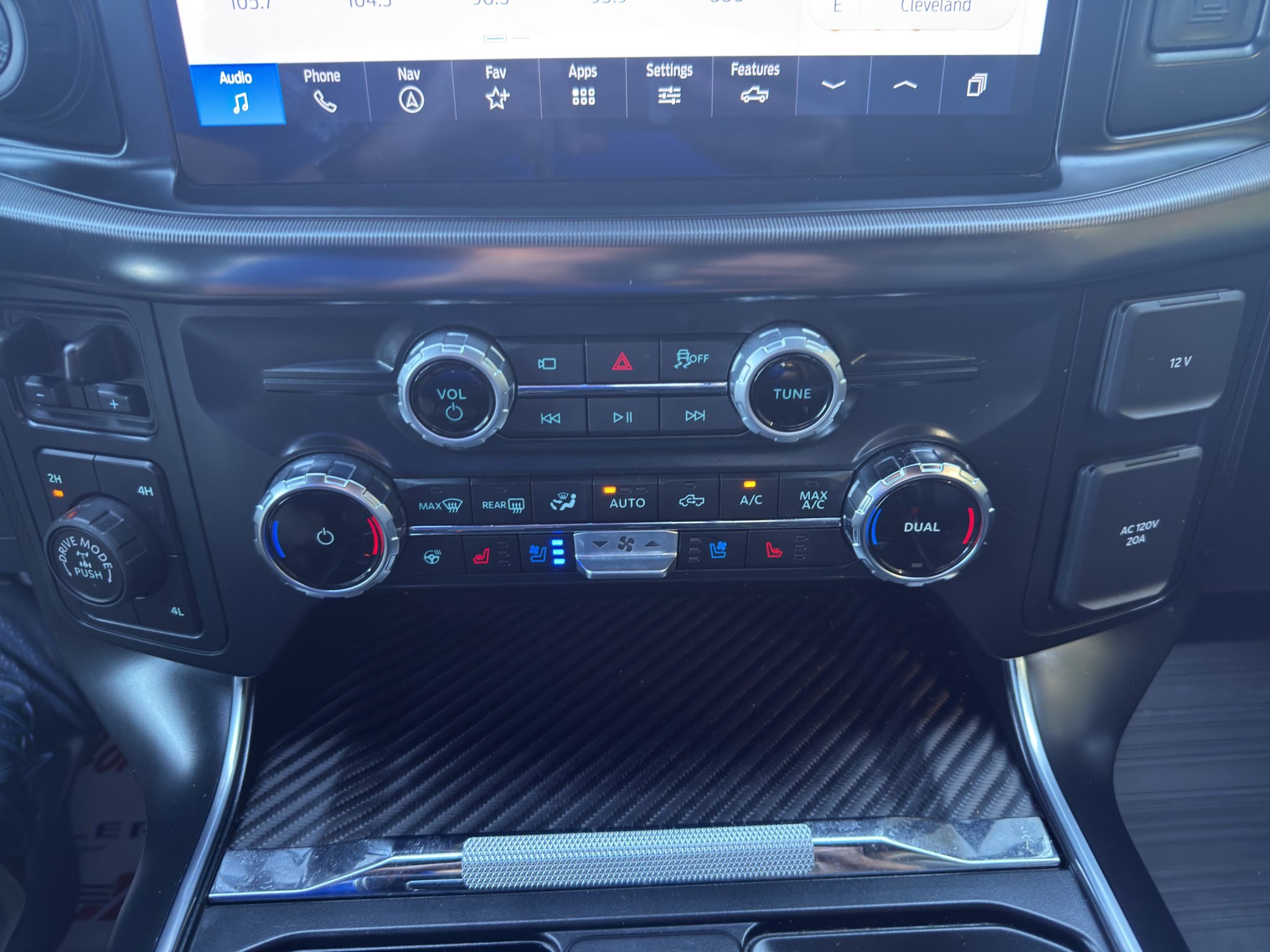 Used 2025 Ford F150 Raptor AWD/4WD image 29