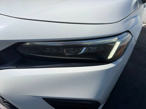 Used 2023 Honda Civic LX image 9