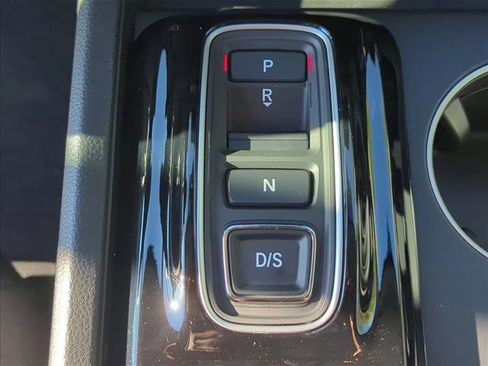 New 2025 Honda Pilot Touring image 15