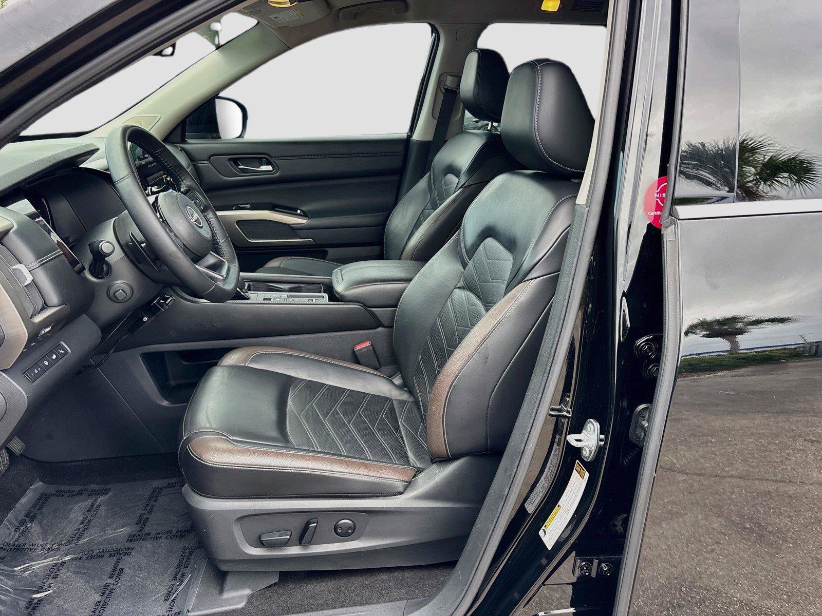 Used 2024 Nissan Pathfinder Platinum w/ Cargo Package FWD image 21