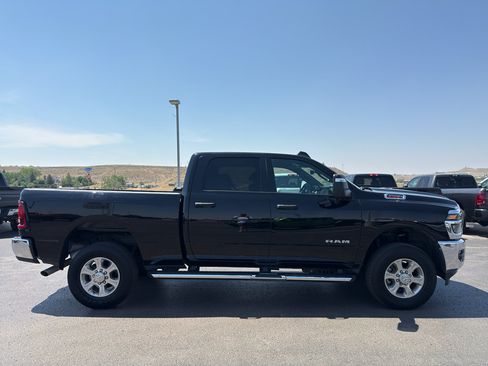 Used 2026 RAM 2500 Big Horn AWD/4WD image 4