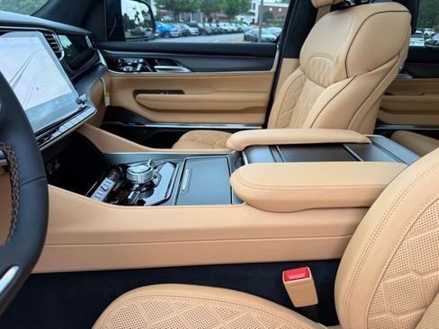 New 2026 Jeep Grand Wagoneer Summit AWD/4WD image 25