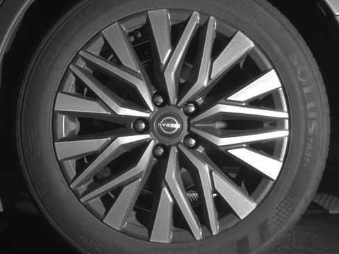 Used 2025 Nissan Altima 2.5 SV image 14