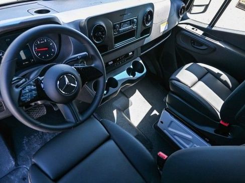New 2025 Mercedes-Benz Sprinter 3500 image 30