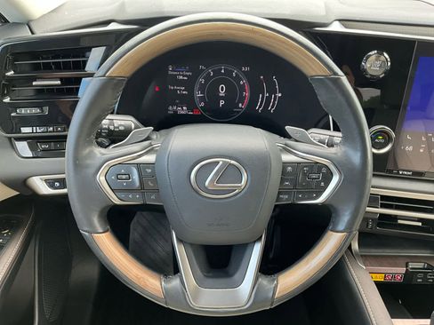 Used 2023 Lexus RX 350 Premium image 12