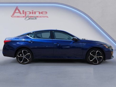 Used 2024 Nissan Altima 2.5 SR FWD image 6