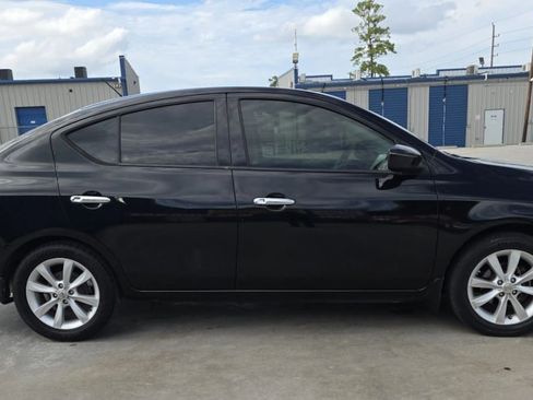 Used 2015 Nissan Versa w/ SL Tech Package FWD image 37