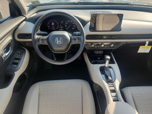 Certified 2026 Honda HR-V LX image 11