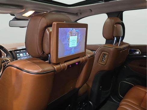 Used 2016 Jeep Grand Cherokee Summit image 24