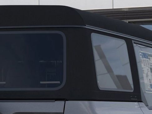 New 2025 Ford Bronco 4-Door image 25