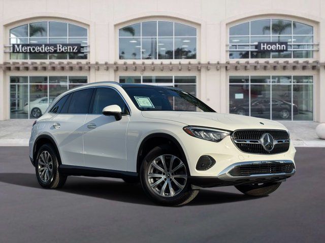 Used 2026 Mercedes-Benz GLC 300 4MATIC image 1