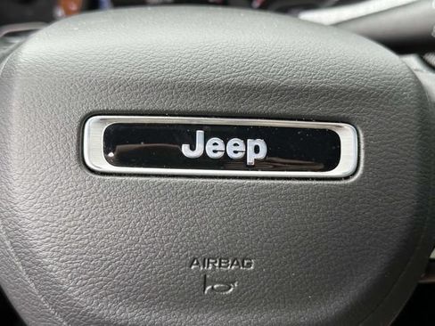 Used 2024 Jeep Compass Latitude w/ Sun and Sound Group AWD/4WD image 31