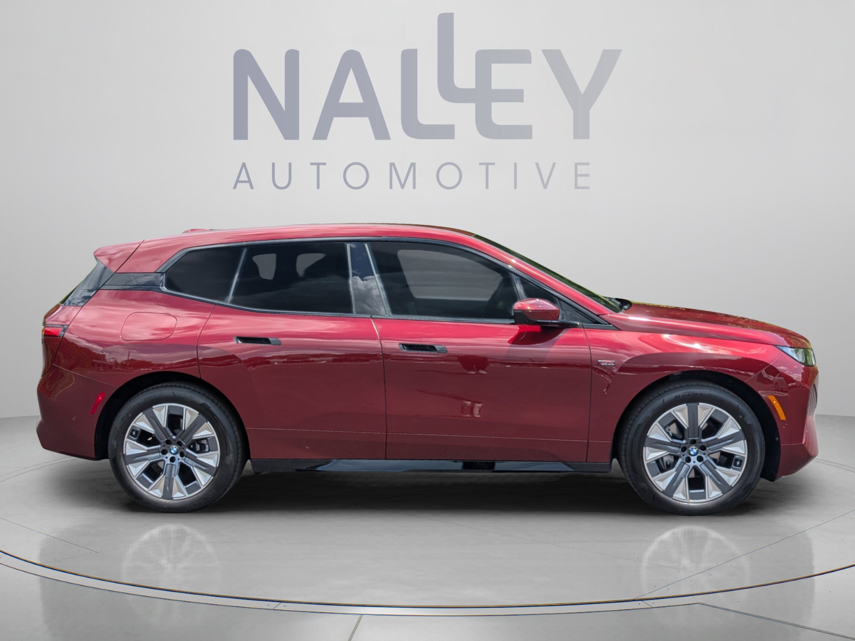 Certified 2026 BMW iX xDrive45 w/ Premium Package AWD/4WD image 6