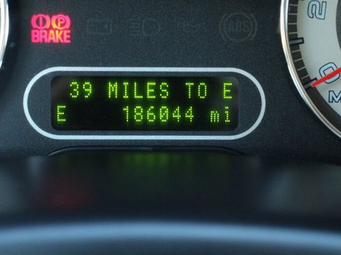 Used 2008 Ford Taurus X Eddie Bauer image 7