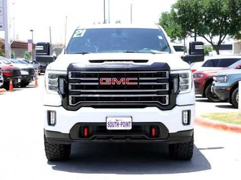 Used 2021 GMC Sierra 2500 AT4 AWD/4WD image 8
