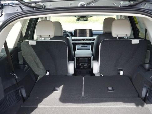 New 2026 Lincoln Aviator AWD image 25