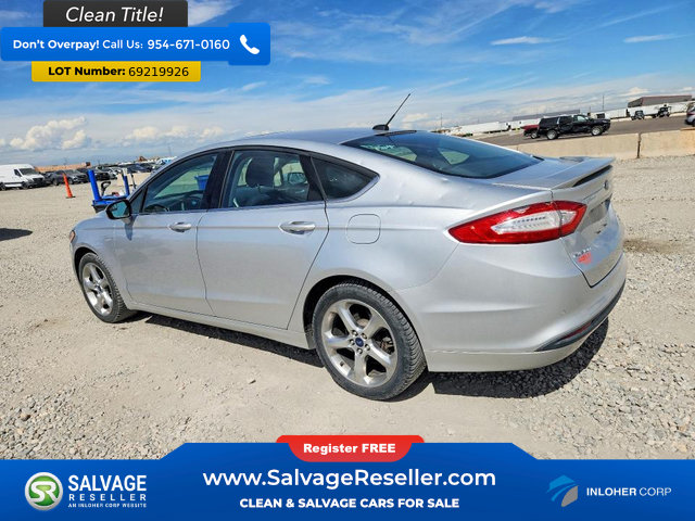 Used 2013 Ford Fusion SE FWD image 3