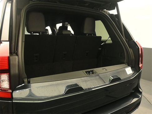 New 2026 Ford Expedition Platinum image 17