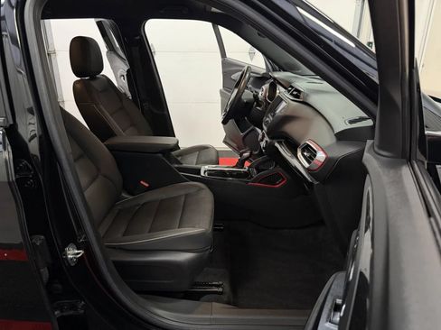 Used 2022 Chevrolet TrailBlazer RS FWD image 44