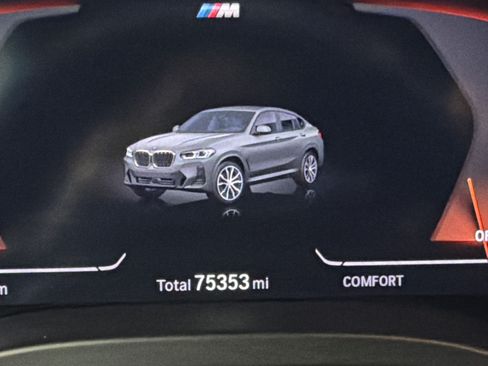 Used 2023 BMW X4 xDrive30i w/ M Sport Package AWD/4WD image 23