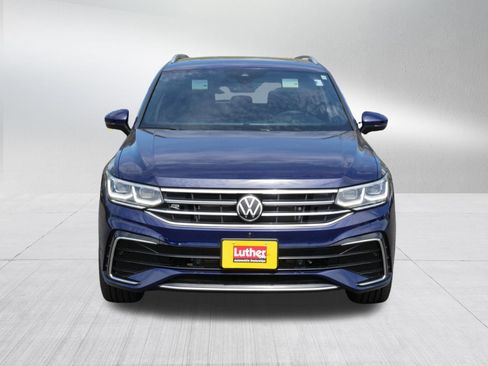 Used 2023 Volkswagen Tiguan SEL R-Line AWD/4WD image 2