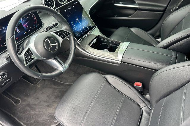 Used 2023 Mercedes-Benz C 300 Sedan image 11