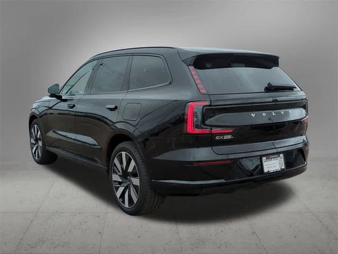 New 2025 Volvo EX90 Ultra image 4