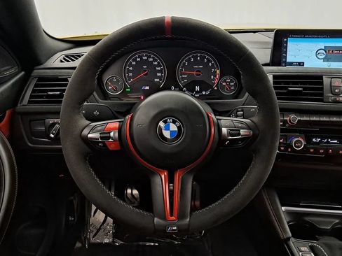 Used 2018 BMW M4 Coupe RWD image 19