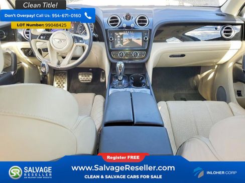 Used 2020 Bentley Bentayga image 11