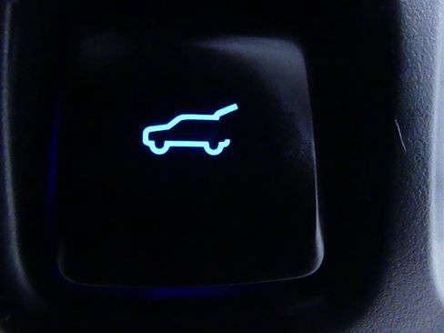 Used 2022 Ford Expedition Max Limited image 31