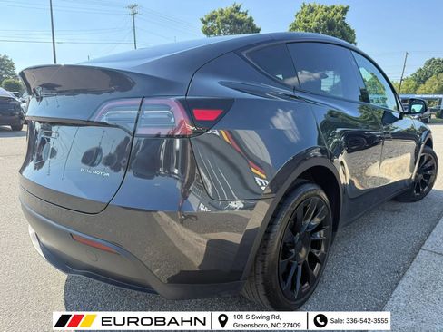 Used 2024 Tesla Model Y Long Range AWD/4WD image 5
