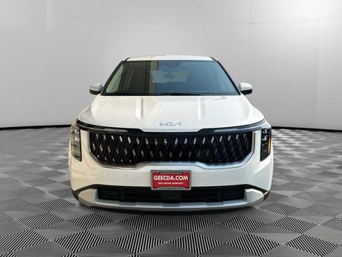 New 2027 Kia Carnival LXS FWD image 2