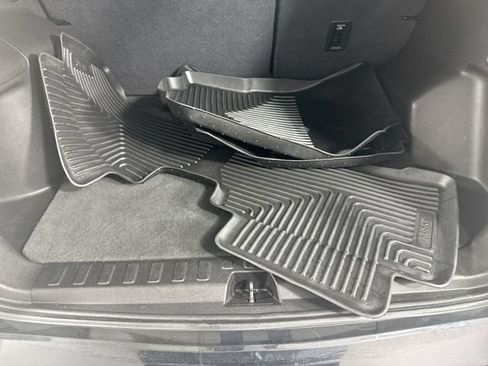 Used 2019 Chevrolet Equinox LT AWD/4WD image 33