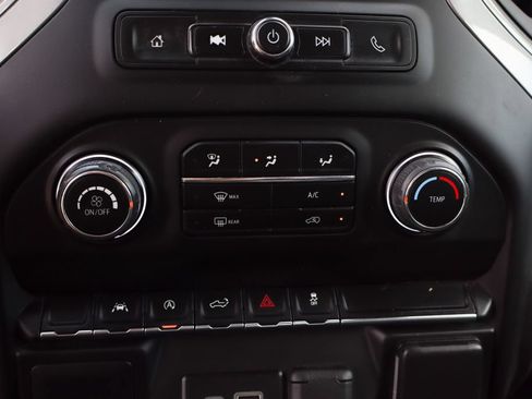 Used 2023 Chevrolet Silverado 1500 Custom AWD/4WD image 38