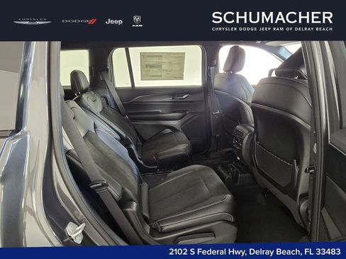 New 2025 Jeep Grand Cherokee L Laredo RWD image 15