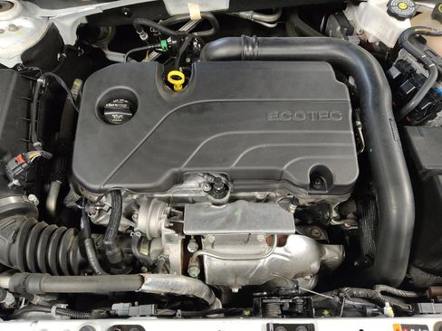 Used 2024 Chevrolet Malibu LT image 30