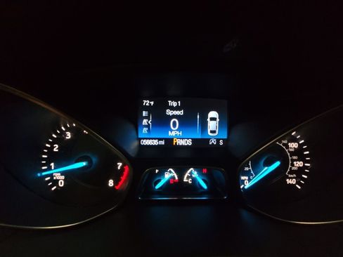 Used 2018 Ford Escape Titanium w/ Ford Safe & Smart Package AWD/4WD image 23