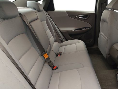 Used 2018 Chevrolet Malibu LS w/ LPO, Convenience Package 1 FWD image 19