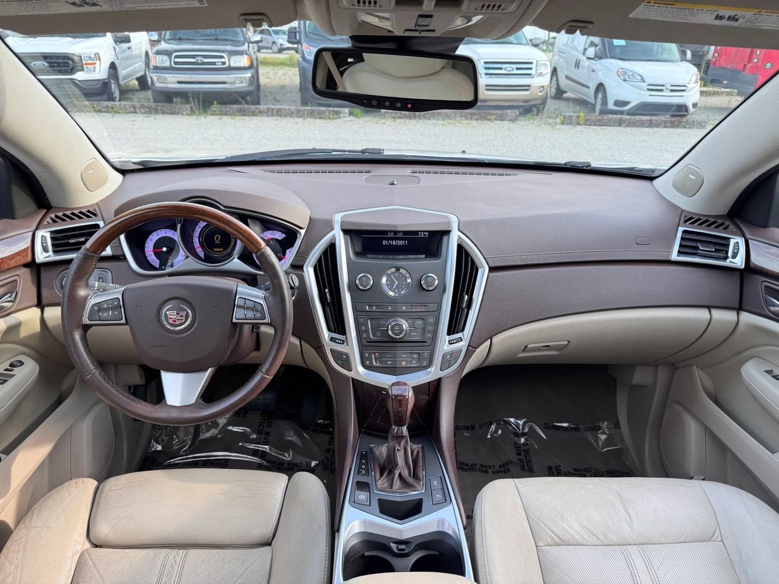 Used 2011 Cadillac SRX Luxury AWD/4WD image 2
