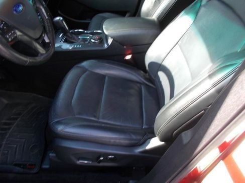 Used 2016 Ford Explorer XLT w/ Equipment Group 202A image 26