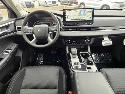 New 2026 Mitsubishi Outlander ES AWD/4WD image 12