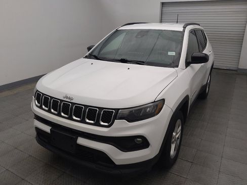 Used 2024 Jeep Compass Latitude AWD/4WD image 15