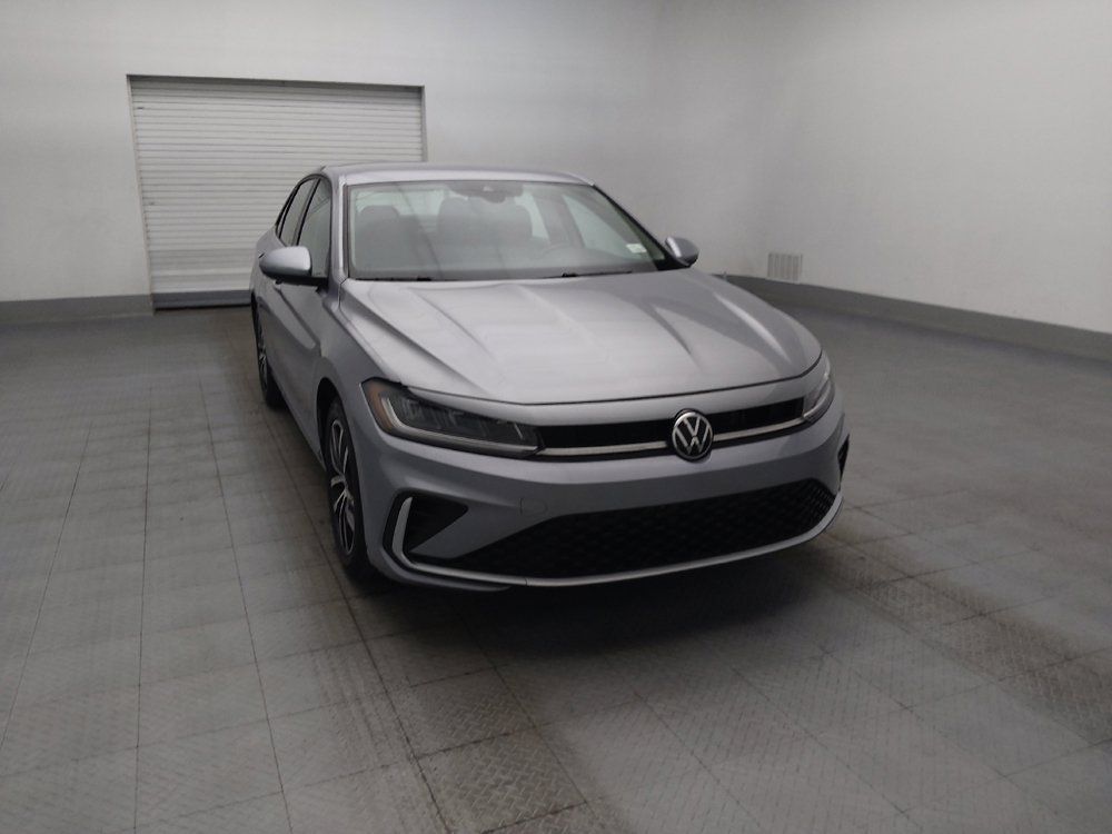 Used 2025 Volkswagen Jetta SE FWD image 14